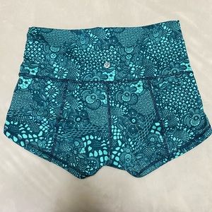 Lululemon size 10 spandex perfect condition blue